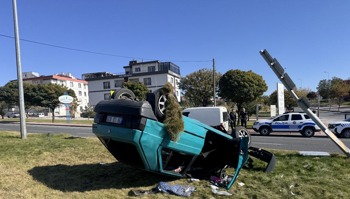 Kayseri'de tırla çarpışan otomobildeki 4 kişi yaralandı