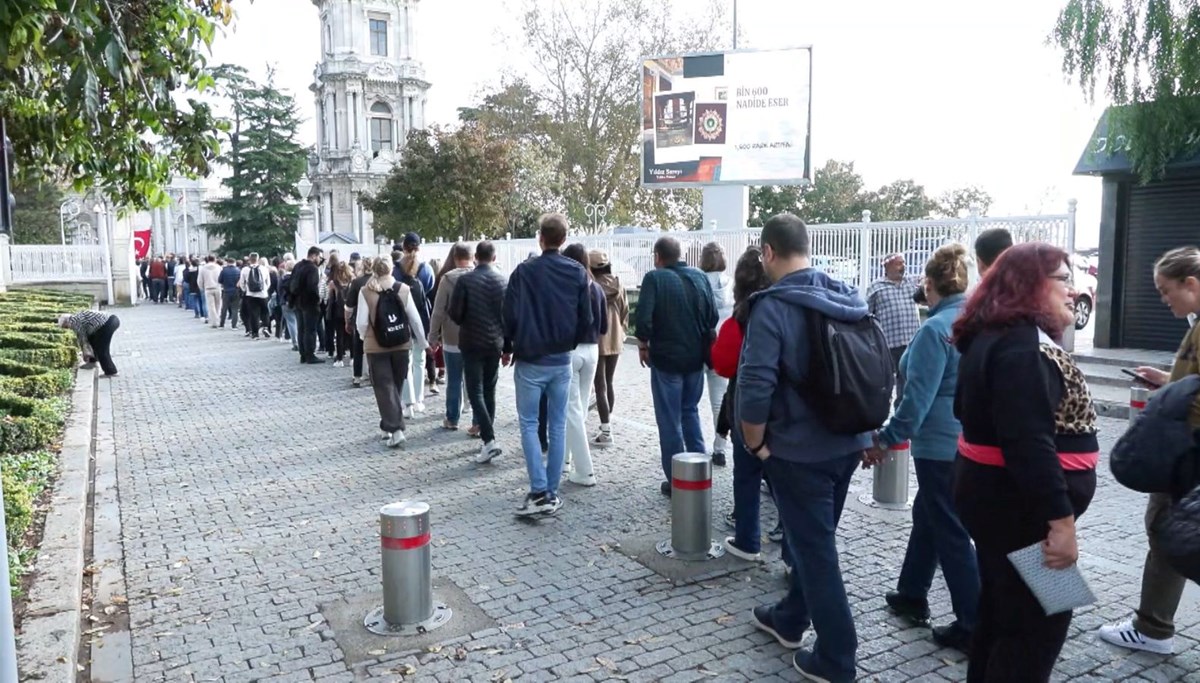 Dolmabahçe Sarayı’na ziyaretçi akını