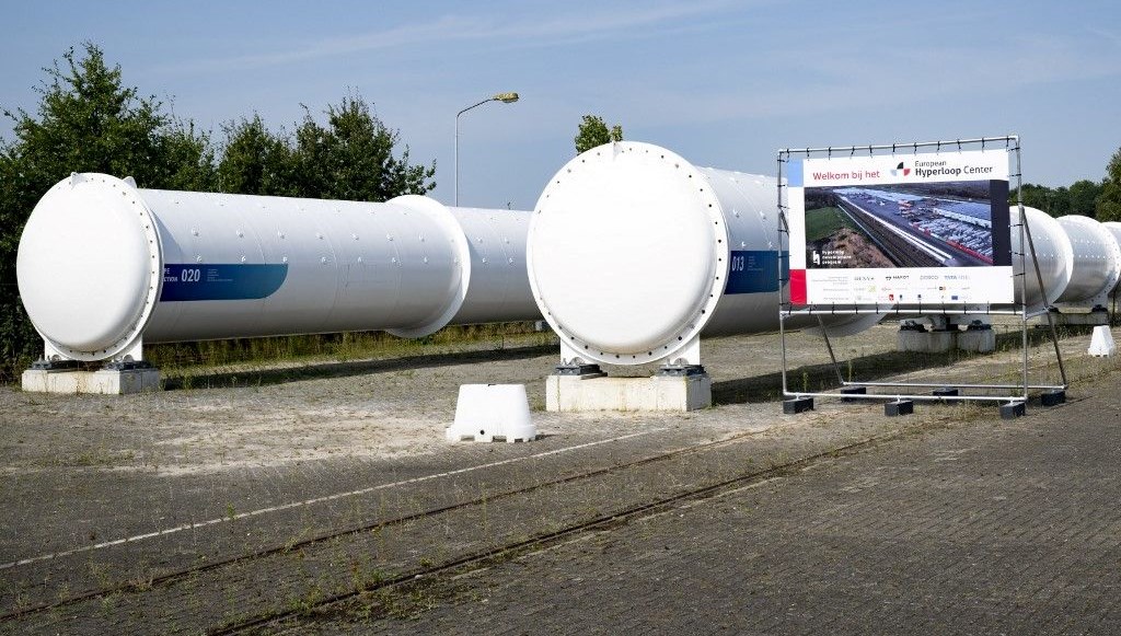 Avrupa'da Hyperloop için geri sayım: Geleceğin ulaşım sistemi denendi