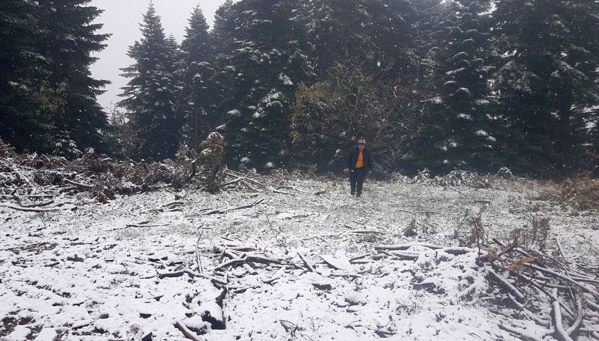 Mevsimin ilk karı yağdı: Hava sıcaklığı 0 dereceye düştü