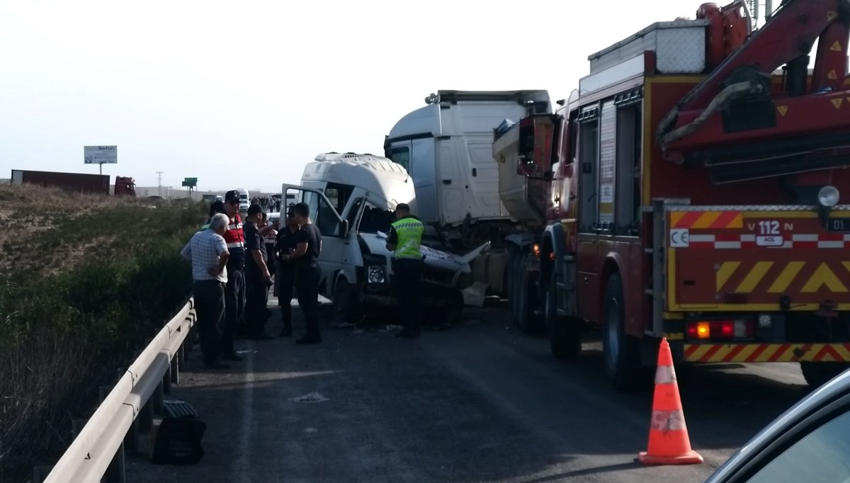 Bağlantı yolunda feci kaza: 4 ölü, 6 yaralı