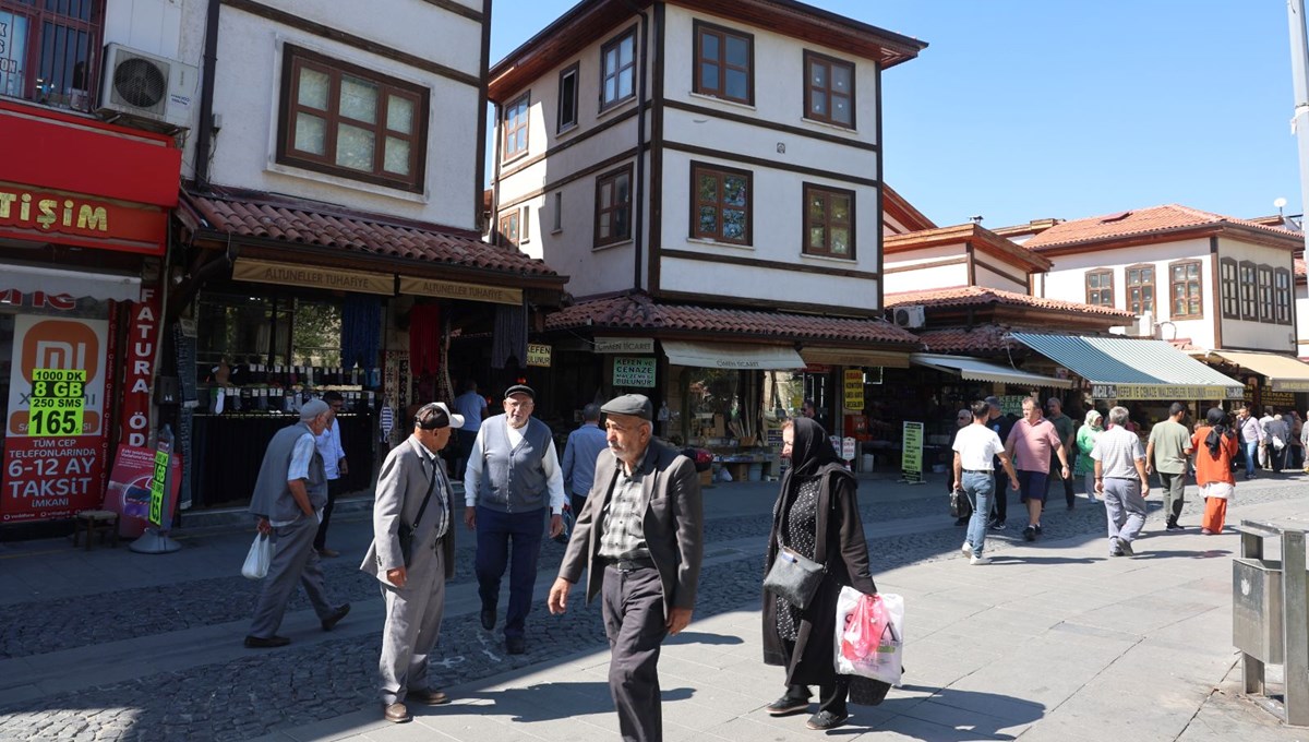 15 adımda biten sokak görenleri hayrete düşürüyor! Türkiye'nin en kısa sokaklarından