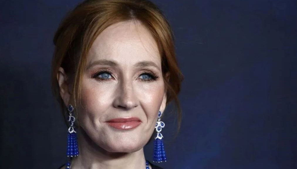 Harry Potter serisinin yazarı J.K. Rowling kimdir?