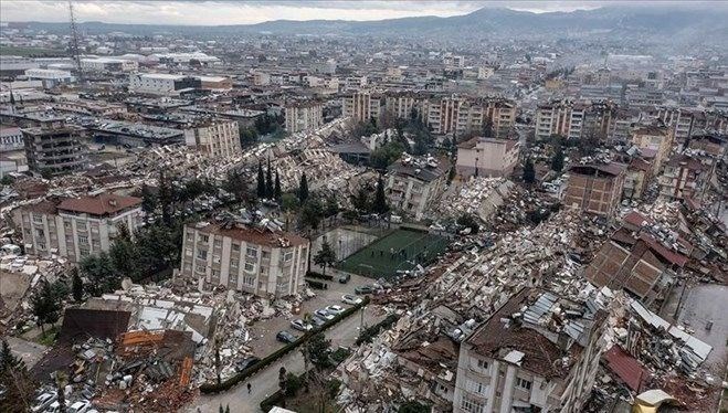 600 Evler Sitesi'nin zemin etüt raporu yokmuş: Kaçak çatı katı, nervürsüz donatı, betonda kırmataş