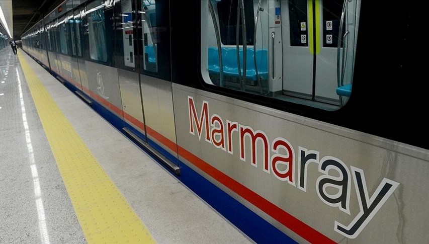 Marmaray'da ortalık karıştı: Güvenlik görevlisi yolcuyu vurdu